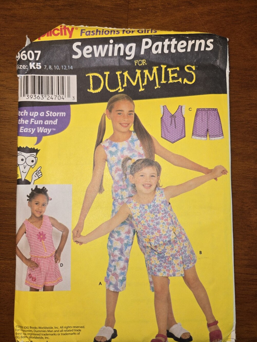 Simplicity Yellow and Black Sewing Pattern Envelope - Style 9607